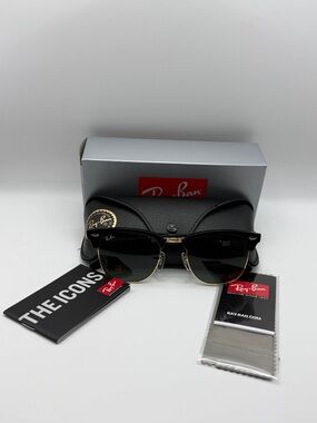Ray-Ban Black and Gold Clubmaster Sunglasses with Green G-15 Lenses